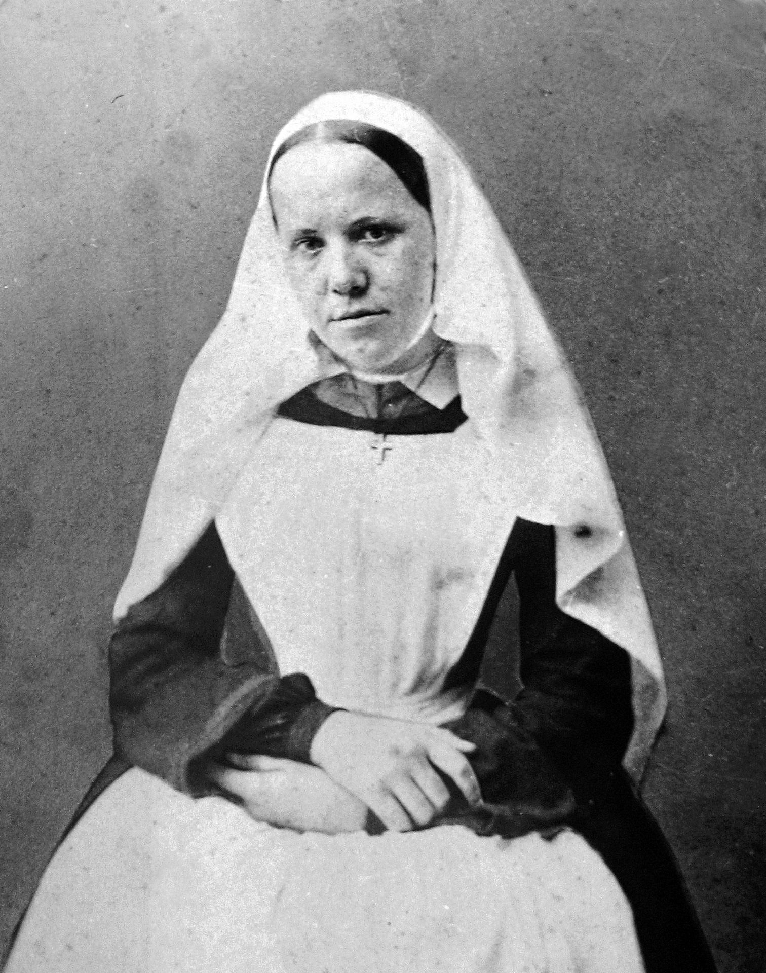 HAHN, Sara