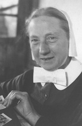 SCHACKY, Freda Freiin von