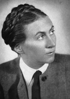SCHOLTZ-KLINK, Gertrud